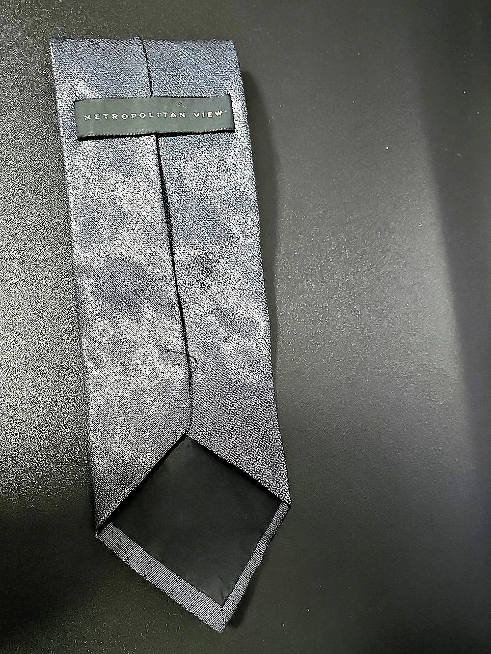 Metropolitan View Abstract Gray Tie Like New